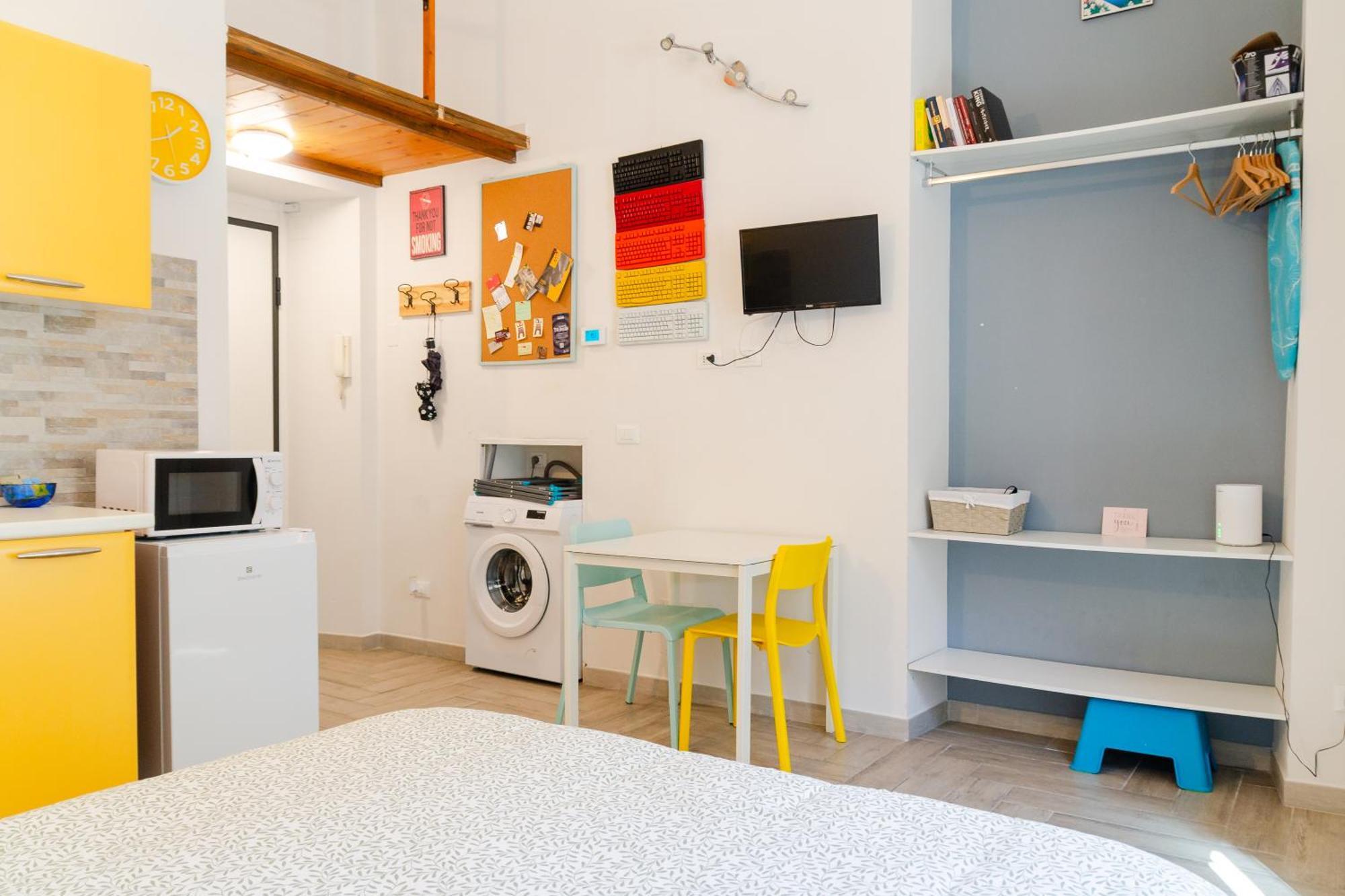 Apartment La Piccola By Happyhostorino Turin