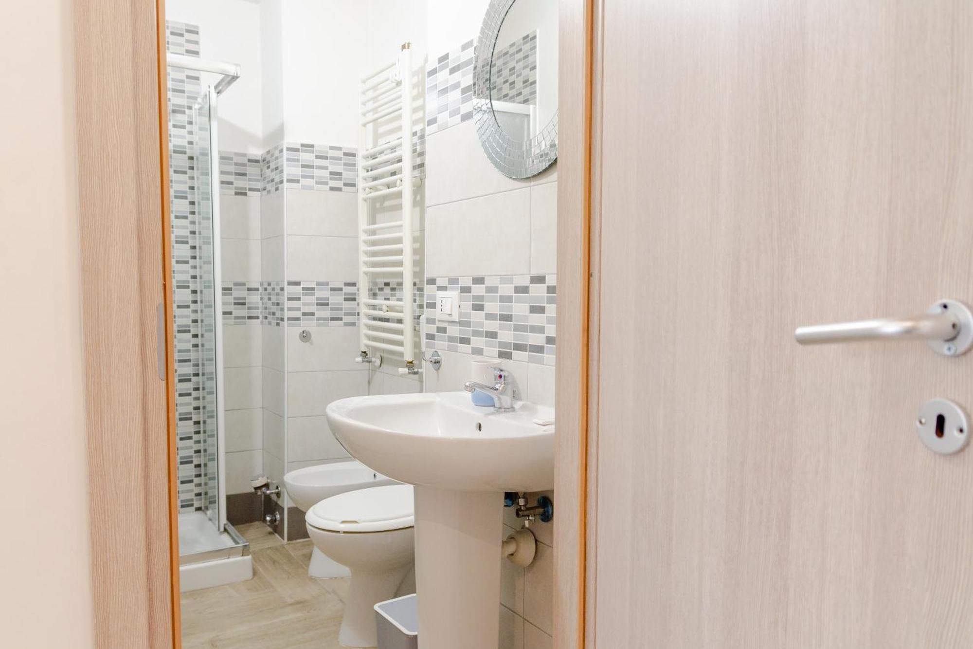 Appartement La Piccola By Happyhostorino Turin